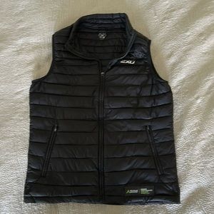 Men’s Large 2XU vest